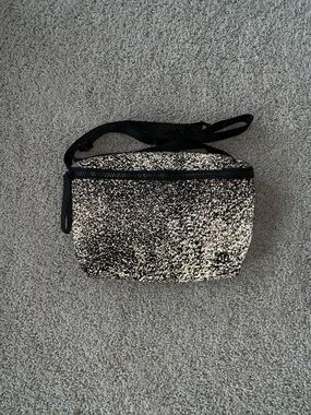 Lululemon Reflective Belt Bag